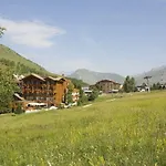Le Souleil'or Hotell 3*